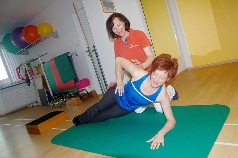 Übung zur Stärkung der Becken- und Rückenmuskulatur